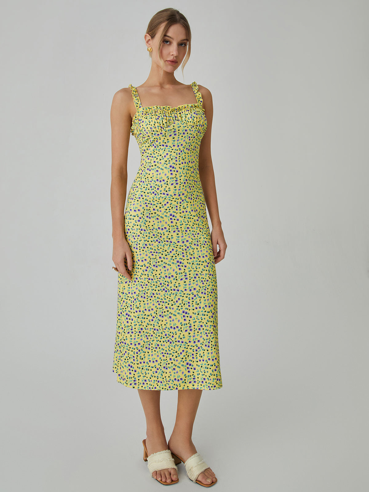 Kwiatowa sukienka boho midi na ramiączkach