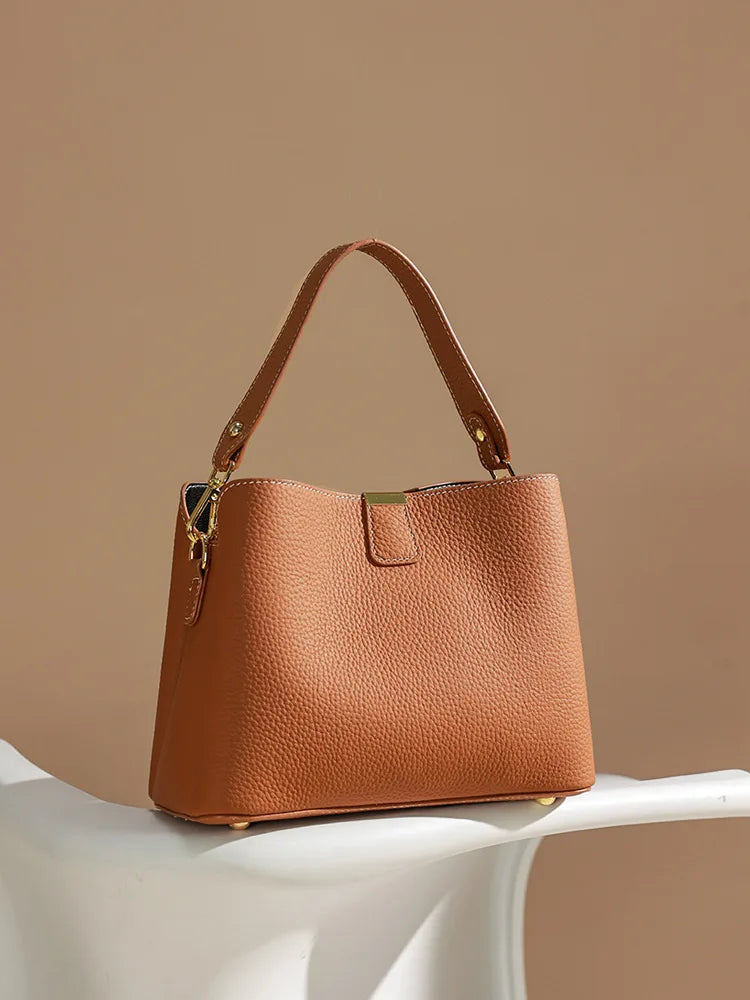 Kompaktowa torba crossbody z paskiem na ramię
