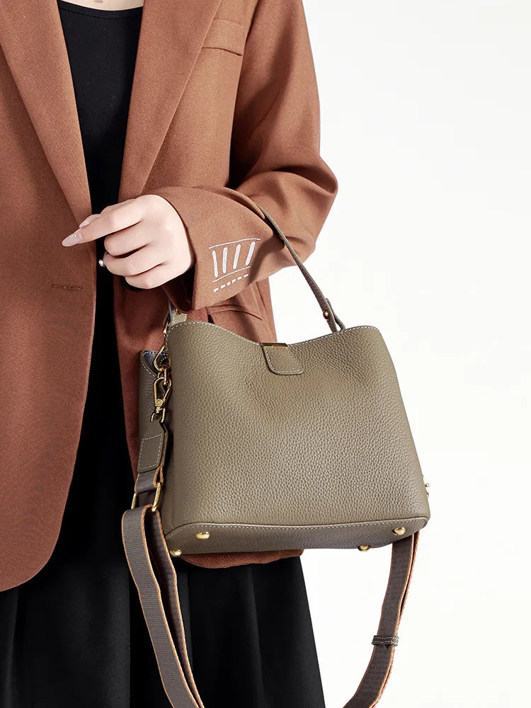 Kompaktowa torba crossbody z paskiem na ramię